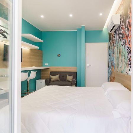 Abissi Room One Step From The Sea Trani Luaran gambar