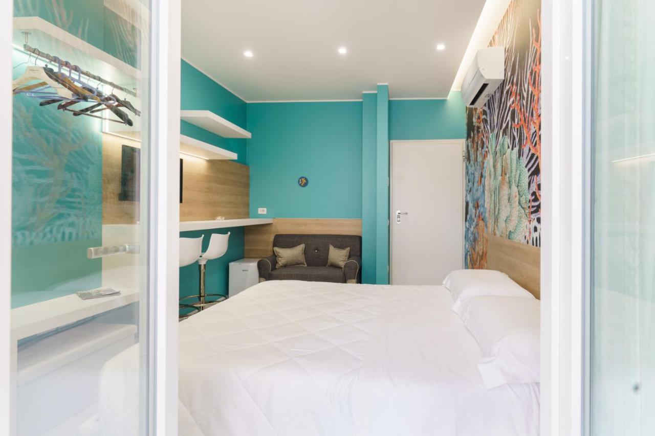 Abissi Room One Step From The Sea Trani Luaran gambar